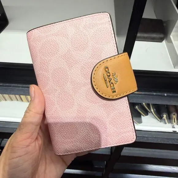 Last 1‼️Coach Medium Corner Zip Wallet Signature Canvas CEC29 NWT - Picture 2 of 6